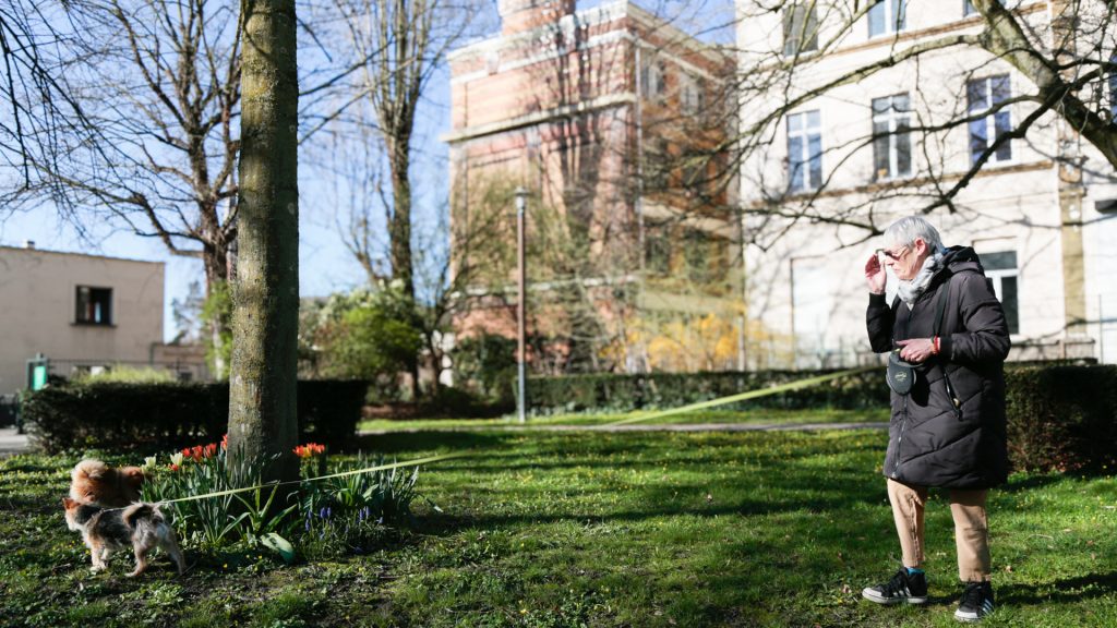 "En sortant au parc du coin, on se fait facilement des amies"